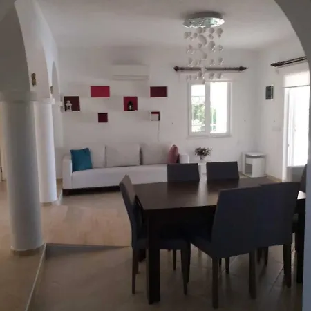 Luxury With Private Pool Close To Center Аккая