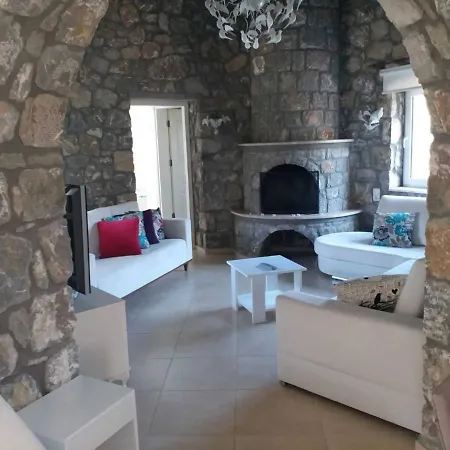 Вилла Luxury With Private Pool Close To Center Аккая