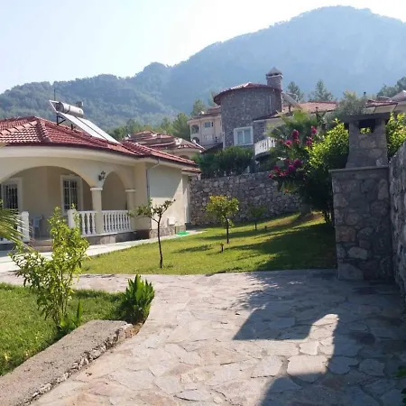 Luxury With Private Pool Close To Center Аккая